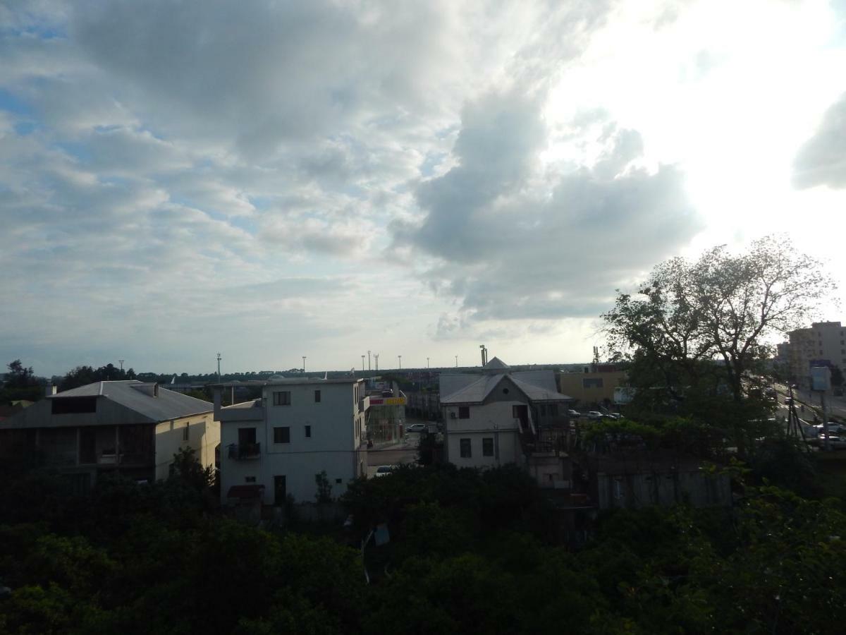 Hotel My House Batumi Exterior foto