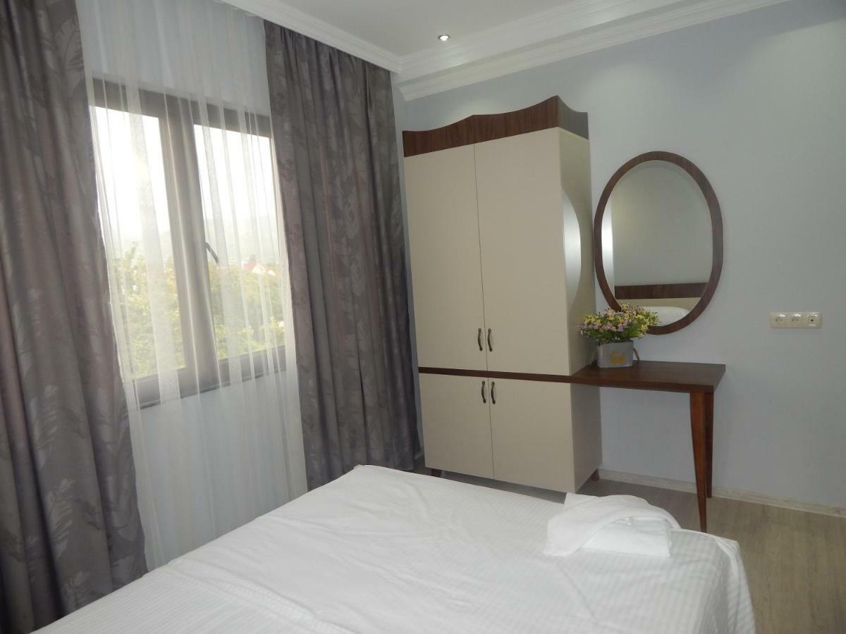 Hotel My House Batumi Exterior foto
